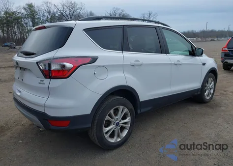 2017 Ford Escape Se из США, поврежденный, VIN 1FMCU0GD8HUA37467
